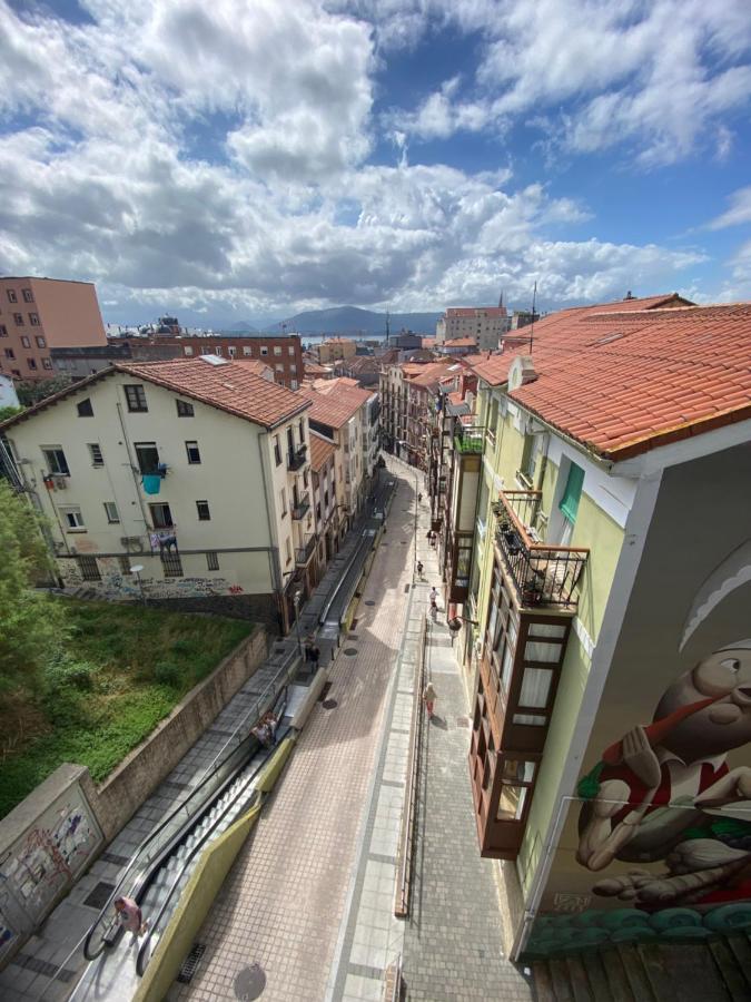 Con Jardin Y Vistas En El Centro De * Santander